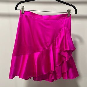 JENNIFER HOPE  hot pink ruffle mini skirt, 100% silk, size M, new with no tag.